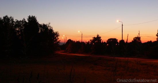 Droga na Wisłę we wsi Gassy, gmina Konstancin-Jeziorna